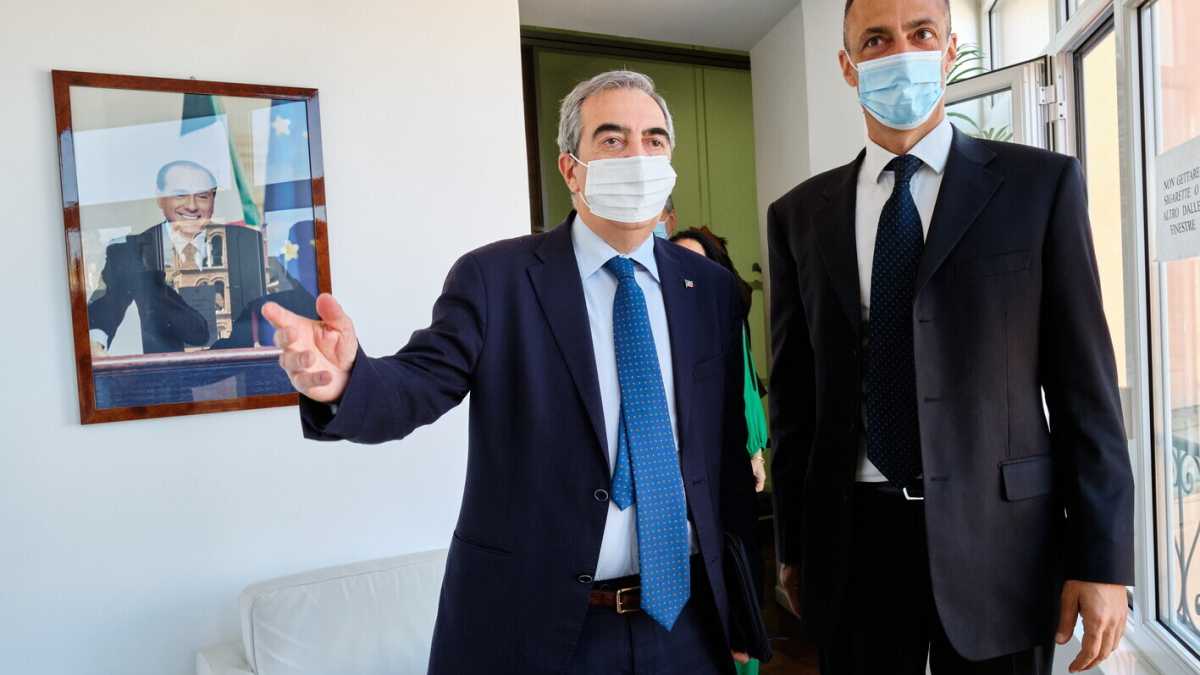 Immagine di Il centrismo spiegato grazie a Marcello De Vito