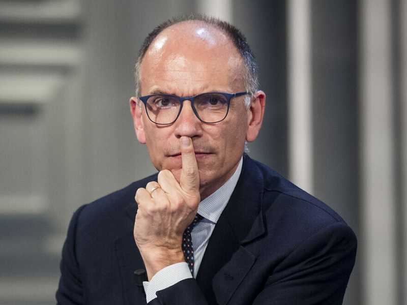 La grande corsa al centro che obbliga i moderati a ripensarsi