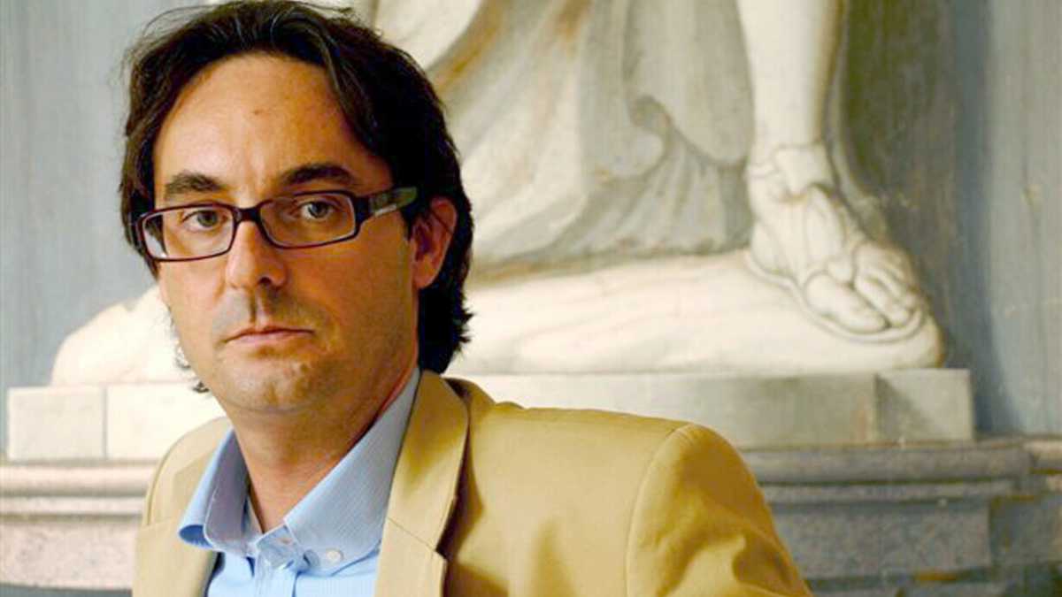 Immagine di Leggere libri non rende felici, tantomeno persone migliori