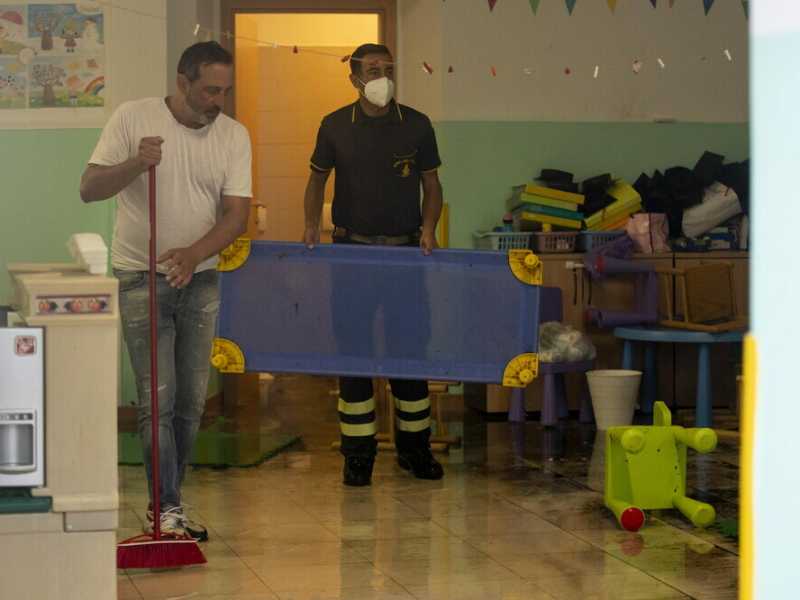 E il tentato annegamento al nido?