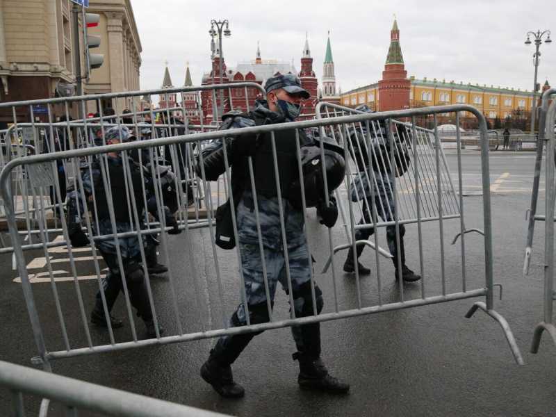 La Russia si prepara al voto di settembre senza opposizione né simboli