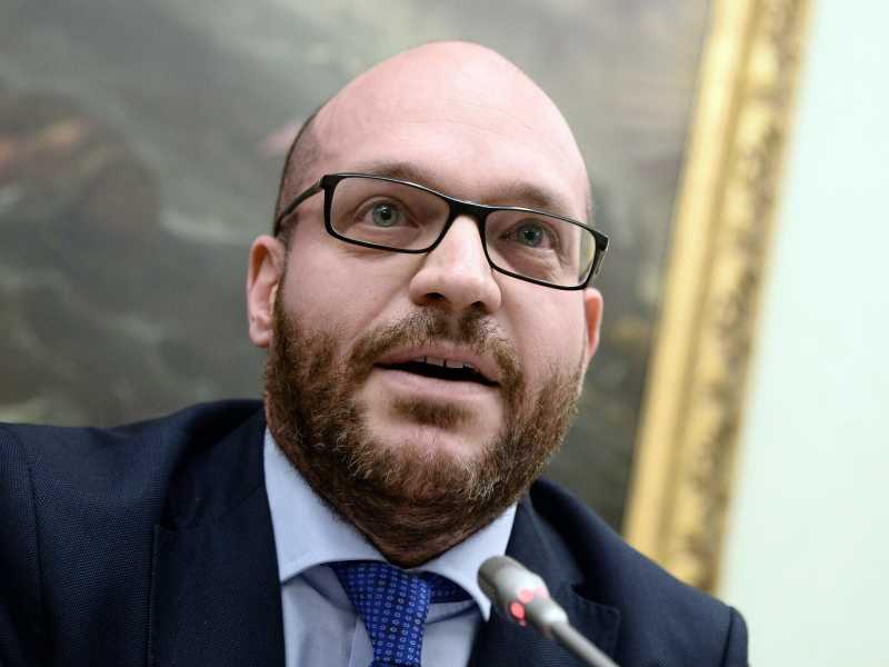 "Federarsi con FI per aiutare Draghi. L'euro è irreversibile". Parla Fontana, il vice di Salvini
