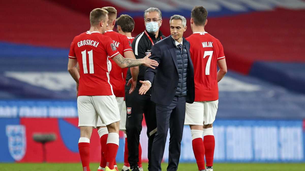Immagine di Che ci fa Paulo Sousa sulla panchina della Polonia?