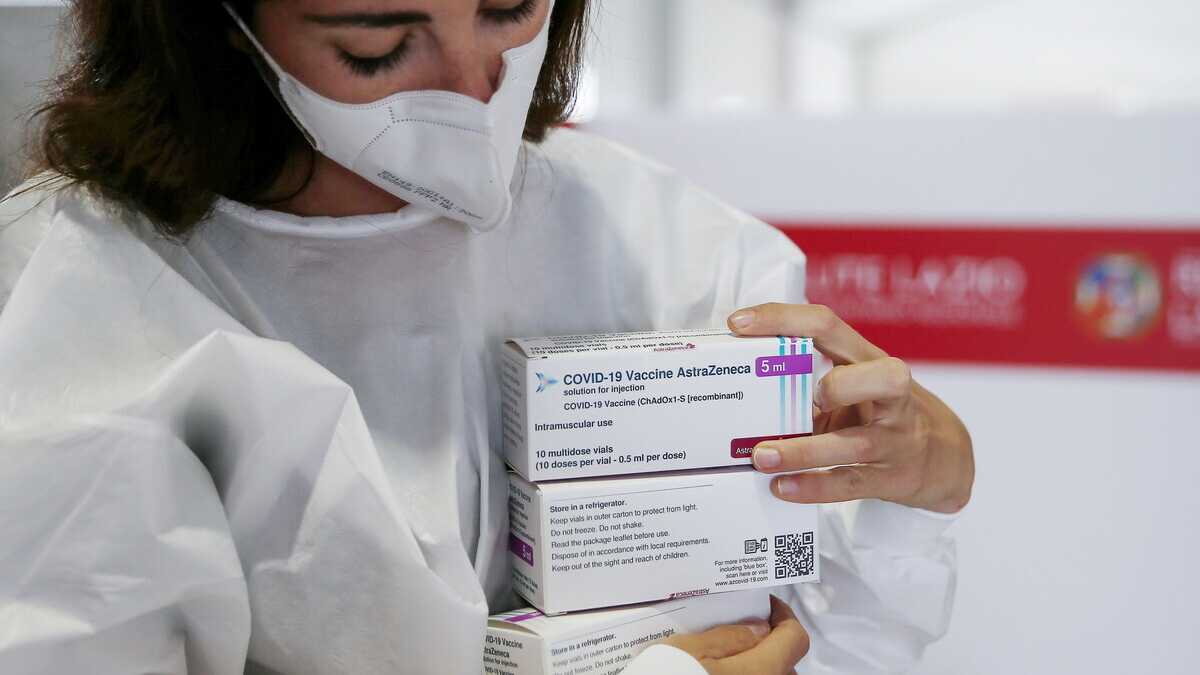 Immagine di Ema difende AstraZeneca. La credibilità dell'Italia è un problema