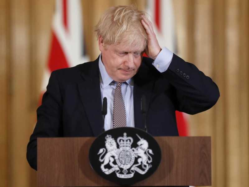 Boris Johnson ritarda la riapertura. Contro la variante Delta serve più tempo