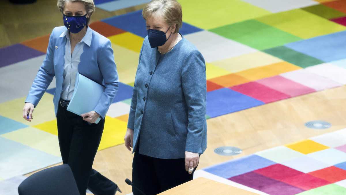 Immagine di Please: liberiamo le first lady dai G7 e accontentiamoci di Angela e Ursula