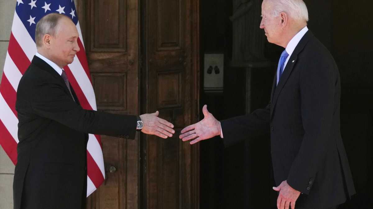 Immagine di L'incontro Biden-Putin spiegato con il linguaggio del corpo