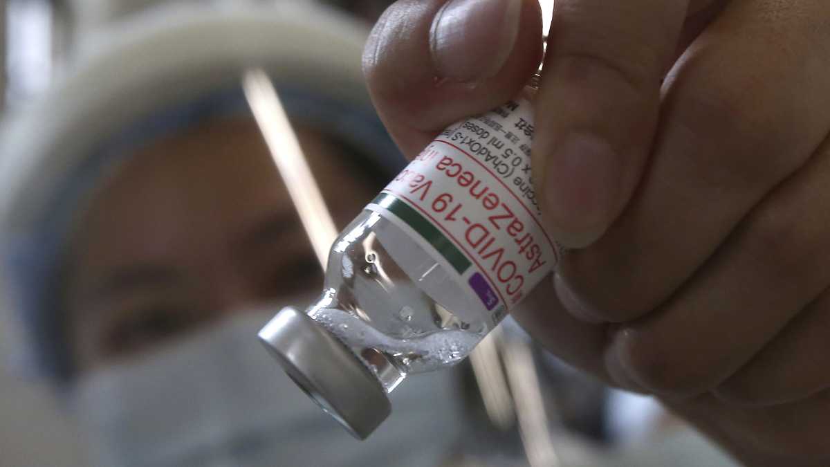 Immagine di Il caos su AstraZeneca esporrà gli operatori sanitari a ricadute legali?