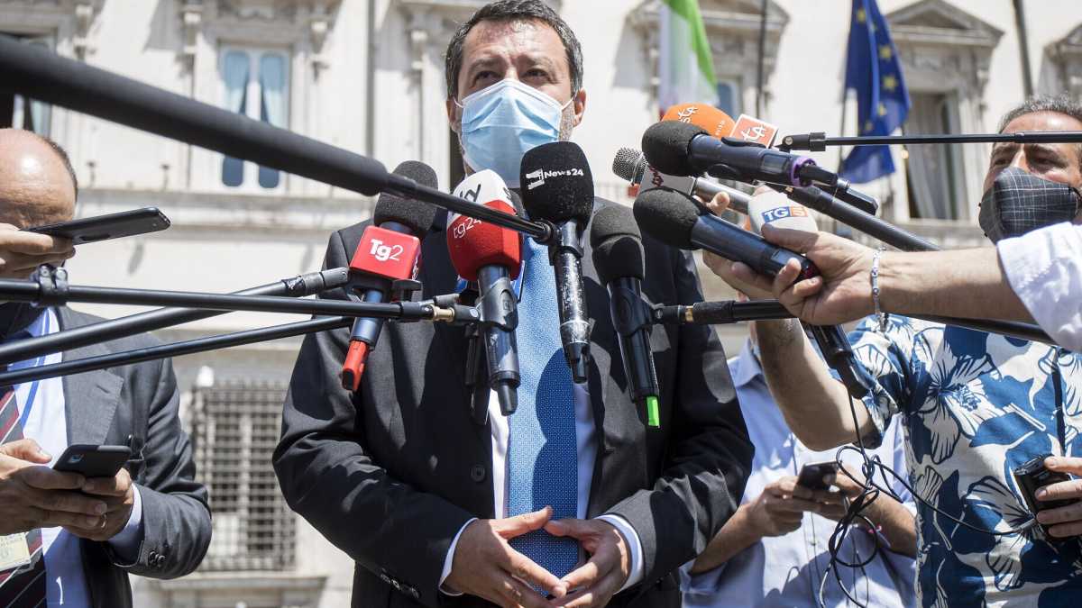 Immagine di Mascherine verso la fine dell'obbligo. I partiti insistono, il governo ci pensa