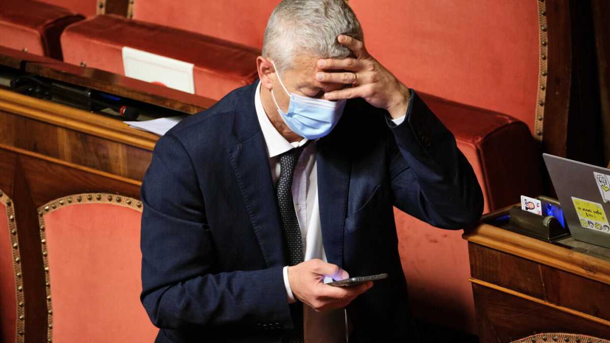 Immagine di L’autosabotaggio di Morra