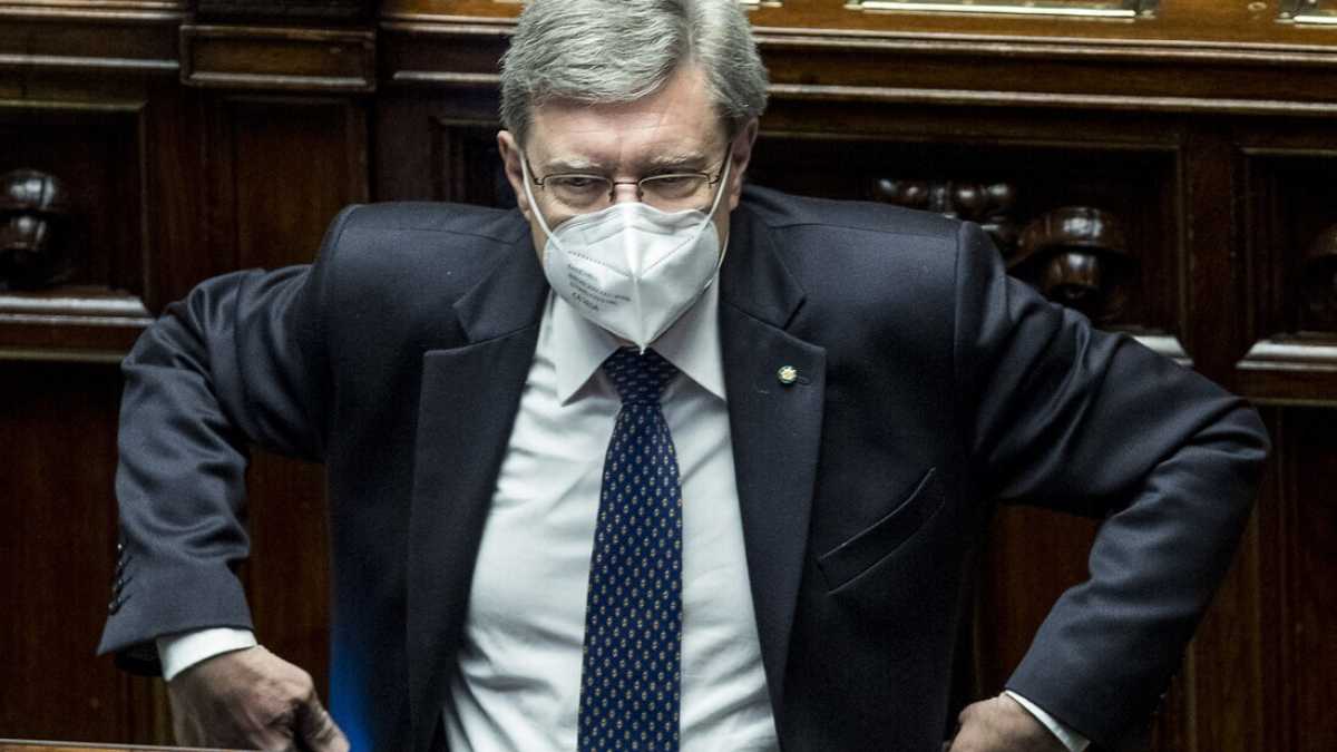 Immagine di Dal pasticcio di Ancona al decreto stoppato. E ora anche il Pd inizia a picconare Giovannini