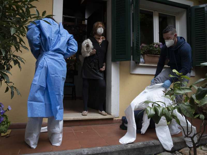 Cerasa: "Bisogna convincere gli over 60 rimanenti a vaccinarsi, anche casa per casa"