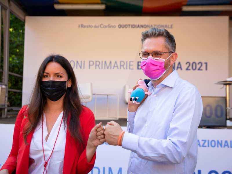 I candidati alle primarie del centrosinistra a Bologna: Isabella Conti e Matteo Lepore (foto Ansa)