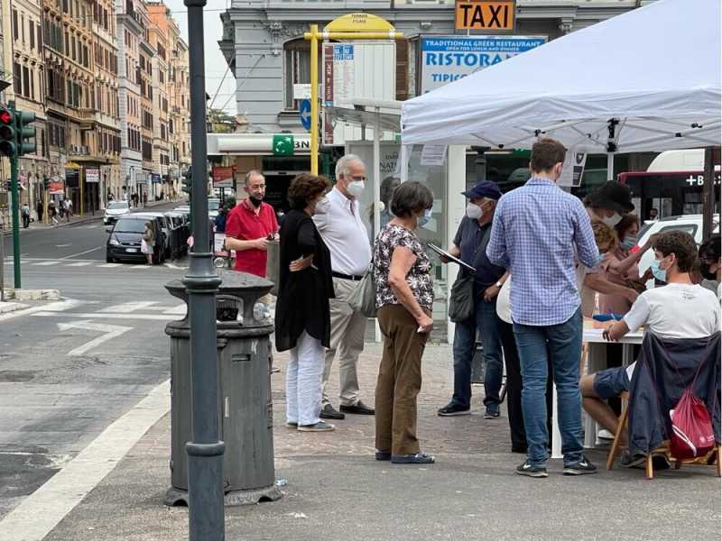 Il miracolo di Gualtieri: unire Veltroni, D'Alema e Nanni Moretti