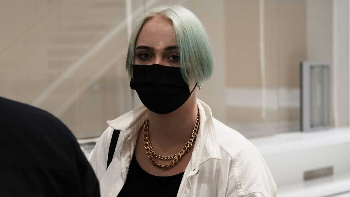 Immagine di "No Mila, non sei sola". Parla l'unica femminista che ha difeso la ragazza francese