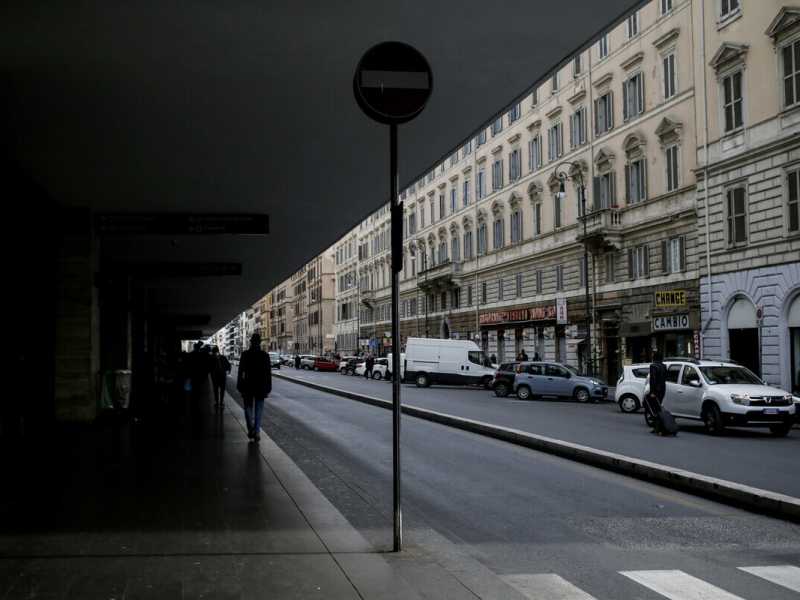 (via Giolitti, stazione Termini, foto d'archivio Ansa)