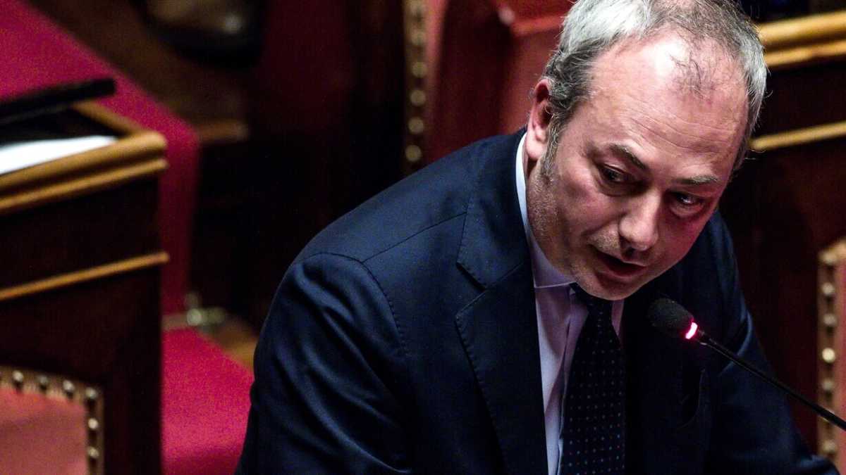 Immagine di "Frenatore io? Al Pd dico trattiamo sul ddl Zan". Parla Ostellari