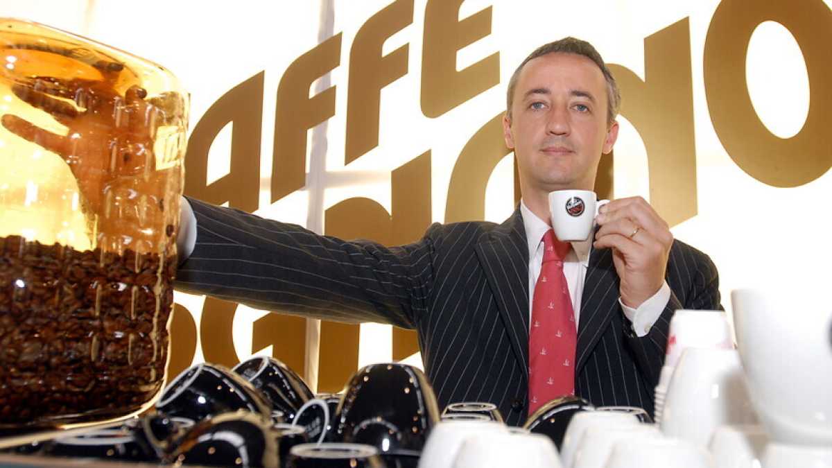 Immagine di Caffè più Coca-Cola