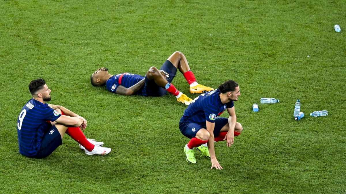 Immagine di L'importante era che la Francia perdesse. La Svizzera e il tifo apotropaico
