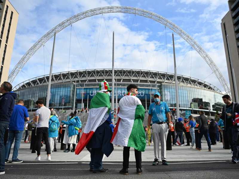 L'esterno di Wembley, dove si disputeranno semifinali e finali di Euro 2020 (Ansa)