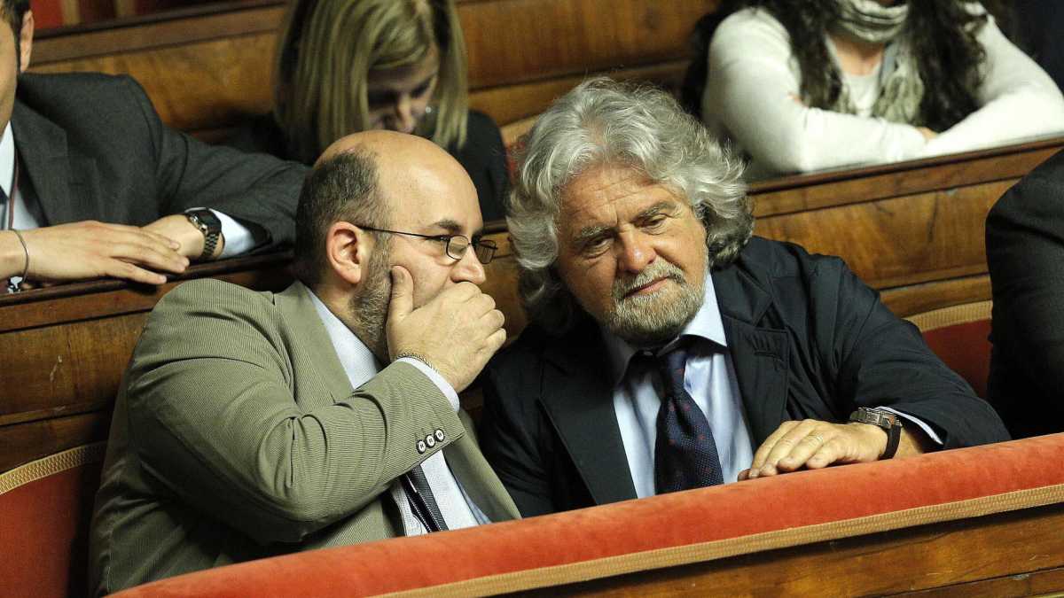 Immagine di Gelo Conte-Grillo. Crimi: voto per il direttorio, ma no a Rousseau