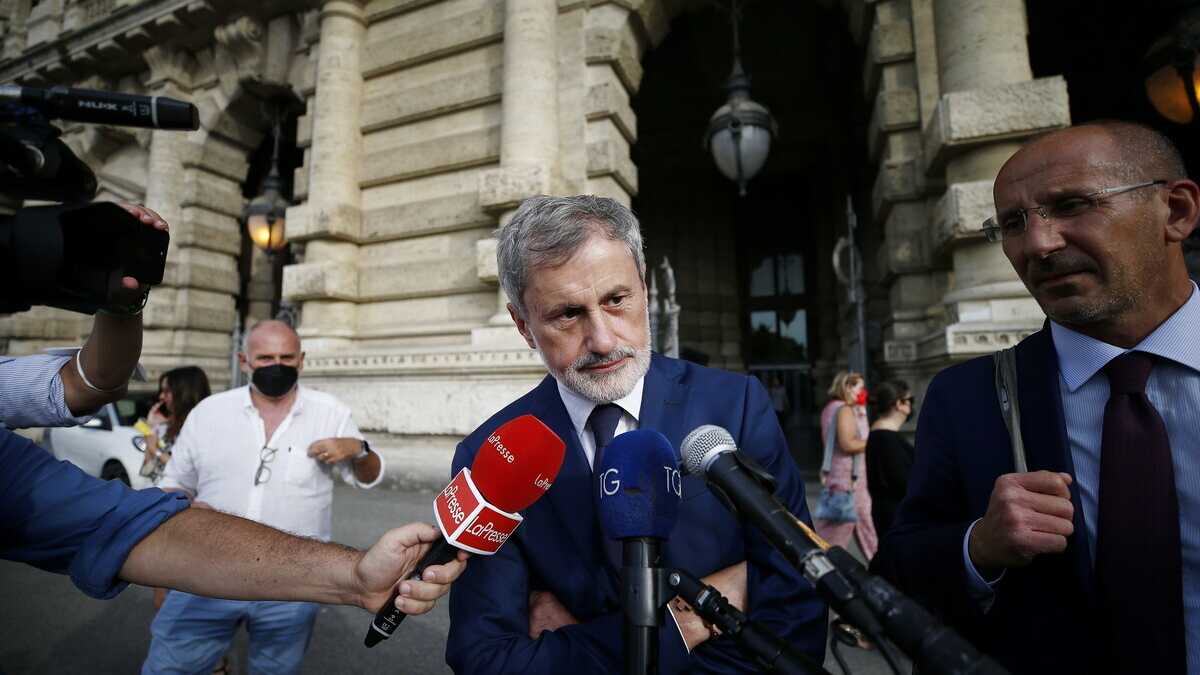 Immagine di Mafia Capitale, la Cassazione assolve l'ex sindaco Alemanno dall'accusa di corruzione