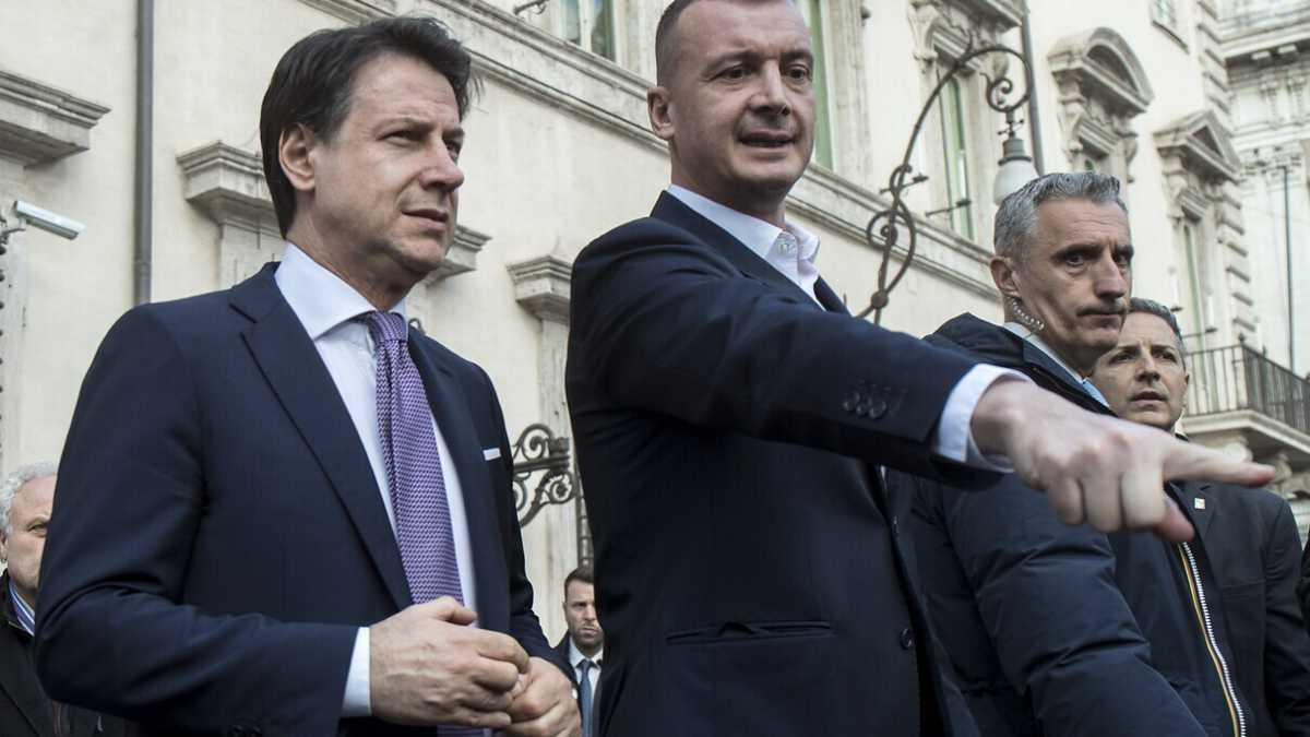 Immagine di Dal “portaborse” con Moretti al “portavoce” di Casalino. Rocco diventa un film