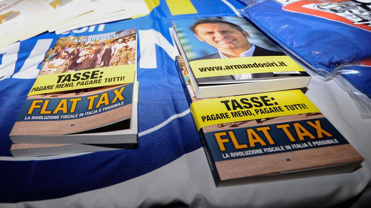 Immagine di Un Capone tira l’altro, ma sulla flat tax preferiamo il nostro