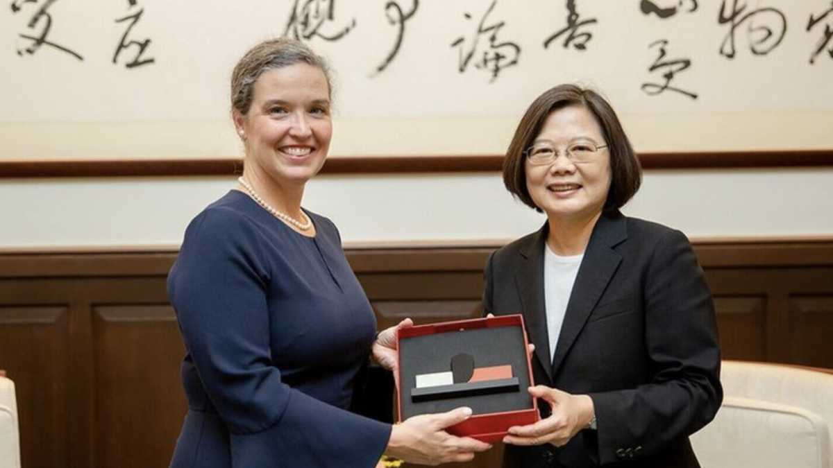 Immagine di Contro Pechino Blinken invia a Taipei una super diplomatica