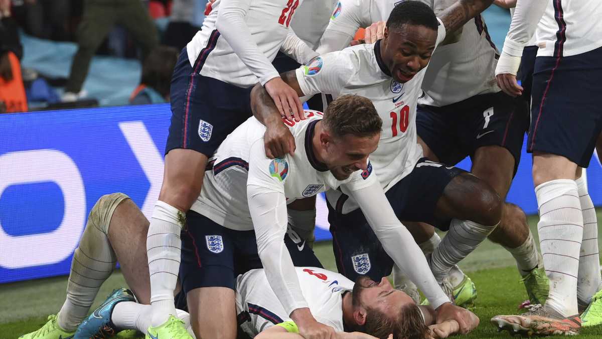 Immagine di Kane nudo, i tatuaggi di Sterling e le chat di Southgate. Ecco i segreti dell'Inghilterra