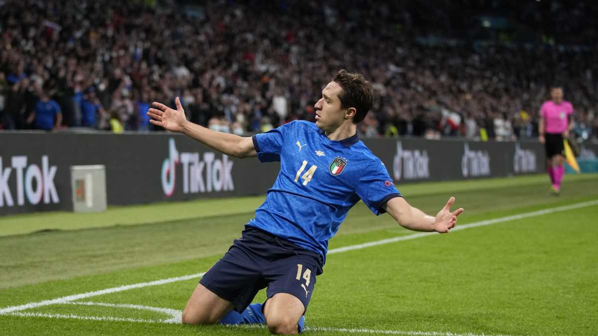 Immagine di Campioni e intellettuali