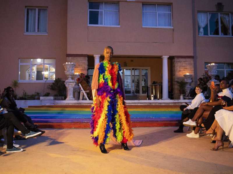 &nbsp;Una sfilata di moda a Johannesburg in occasione del Gay pride 2019 (Ansa)<br /><br />