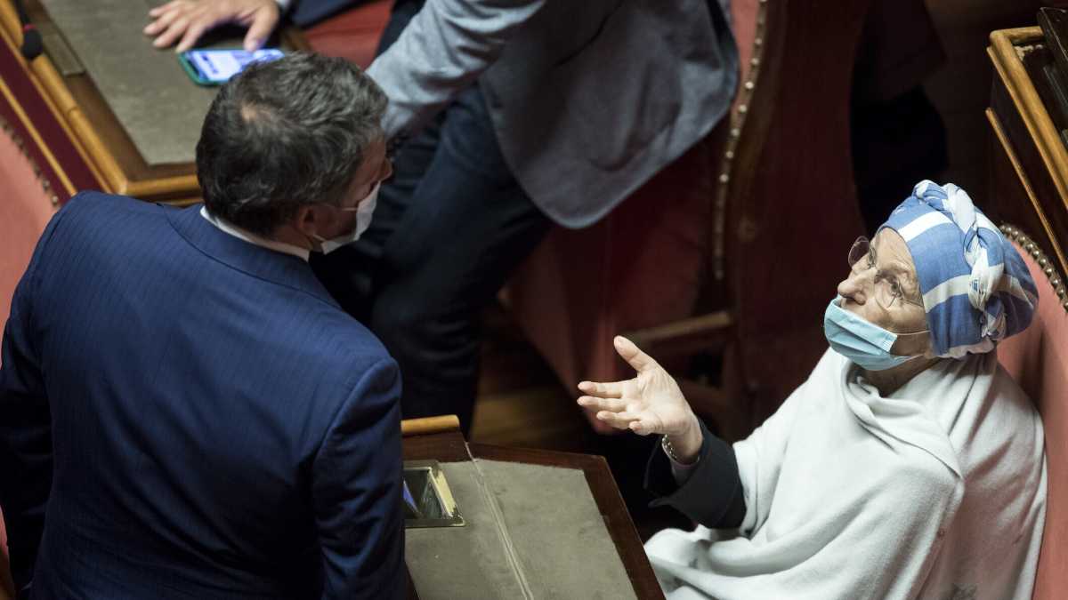 Immagine di Carnevale in Senato. Il ddl Zan diventa un ballo in maschera