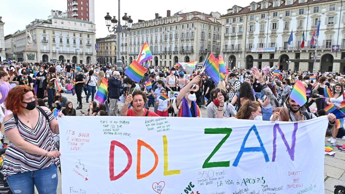 Immagine di Sul ddl Zan (da oggi in Senato) c'è chi teme una nuova caccia ai responsabili