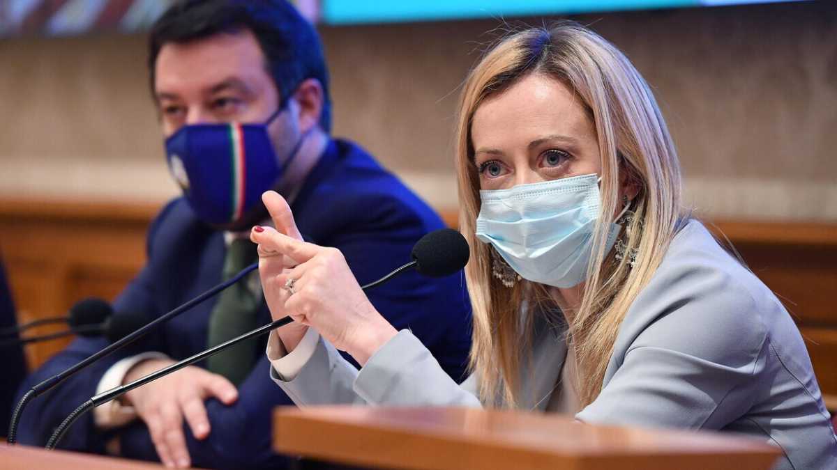 Immagine di Anche gli elettori di Salvini e Meloni favorevoli al "green pass alla francese"