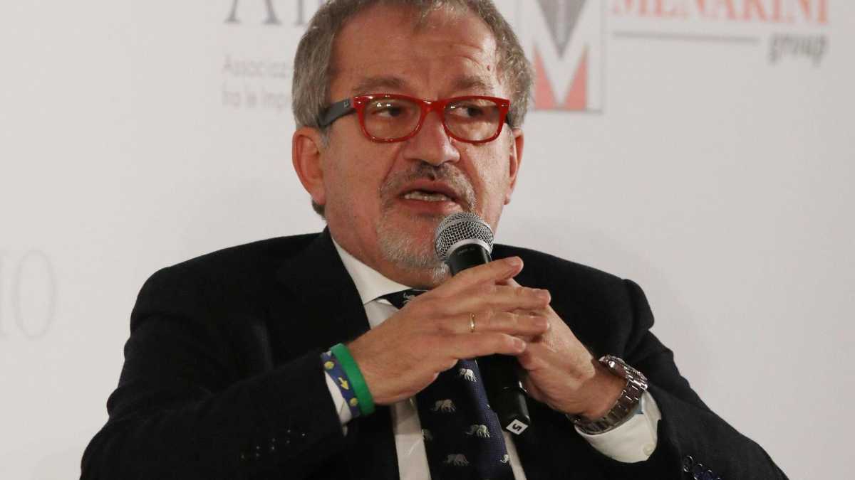 Immagine di L'errore di Salvini su vaccini e green pass. Parla Roberto Maroni