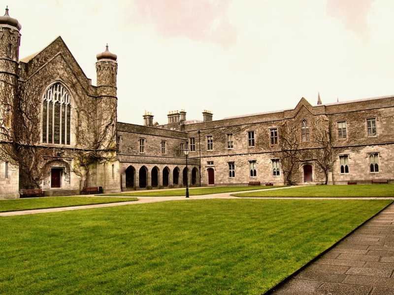 Universit&agrave; di Galway, in Irlanda (Wikimedia commons)