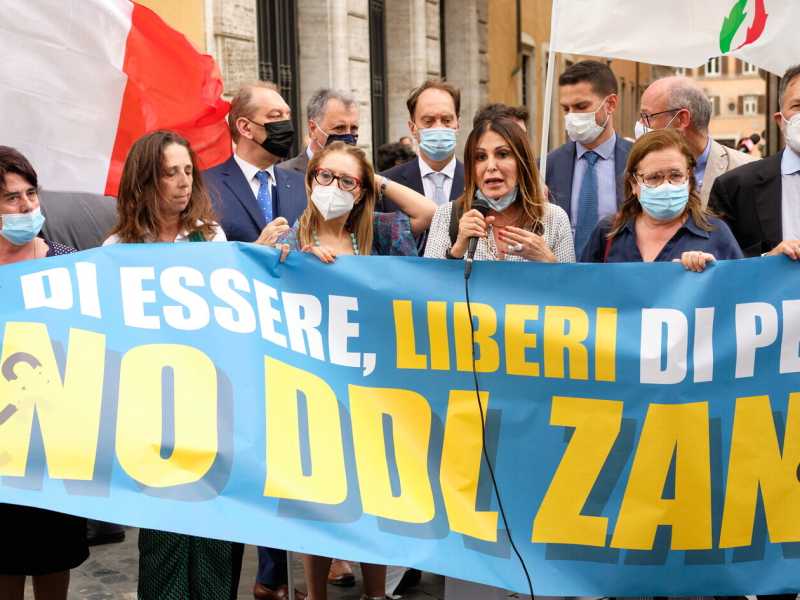Sul ddl Zan va bene il dissenso, ma non così. Più serietà, please