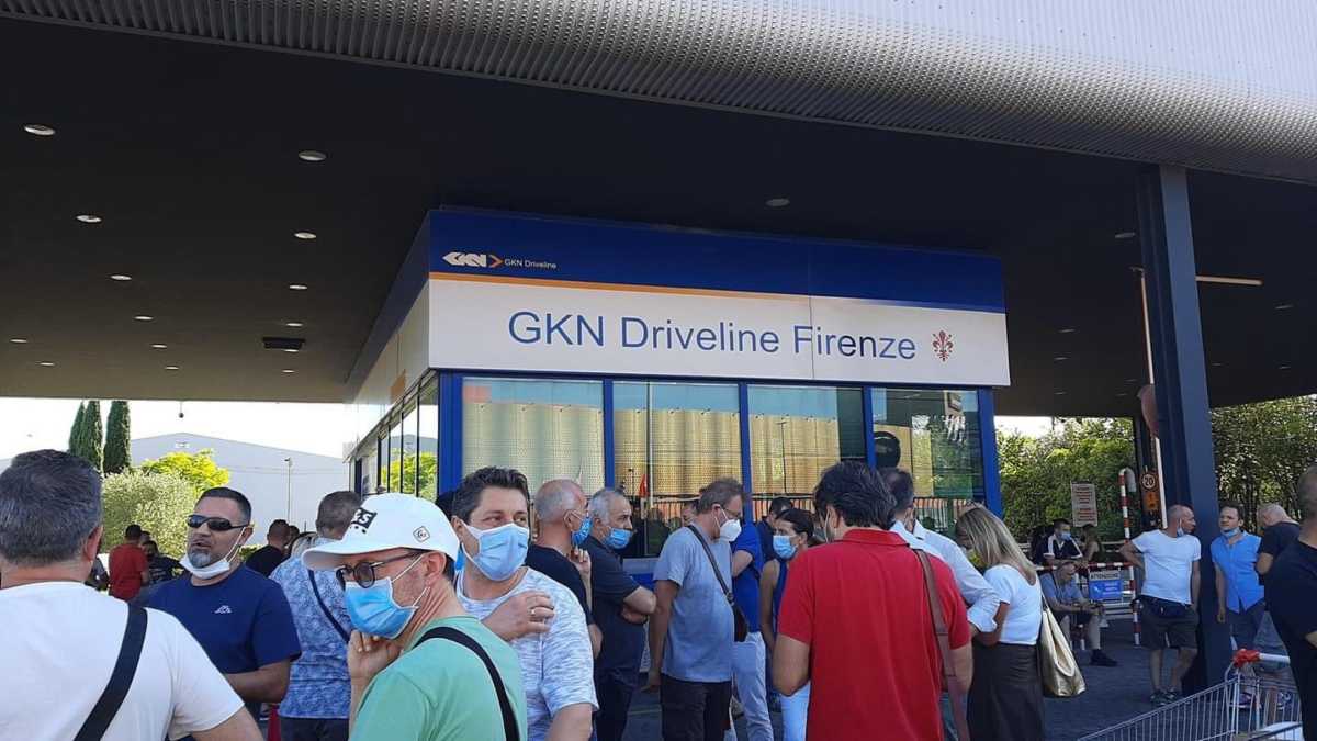 Immagine di Politica a nudo sui drammi aziendali