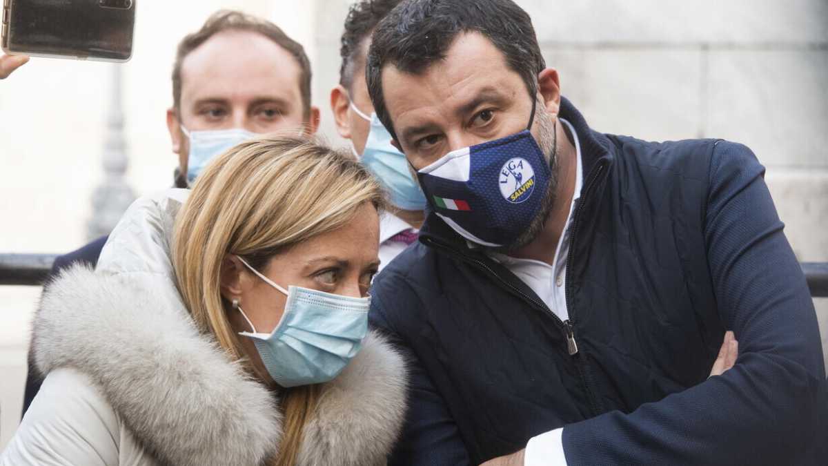 Immagine di Altre bancarotte intellettuali dei liberali per Meloni e Salvini sul Green pass