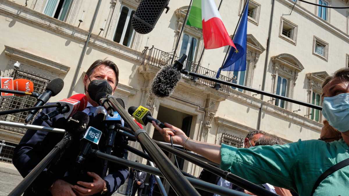 Immagine di “Fiducia in Cingolani”. Conte sventa l’altro blitz rossogiallo