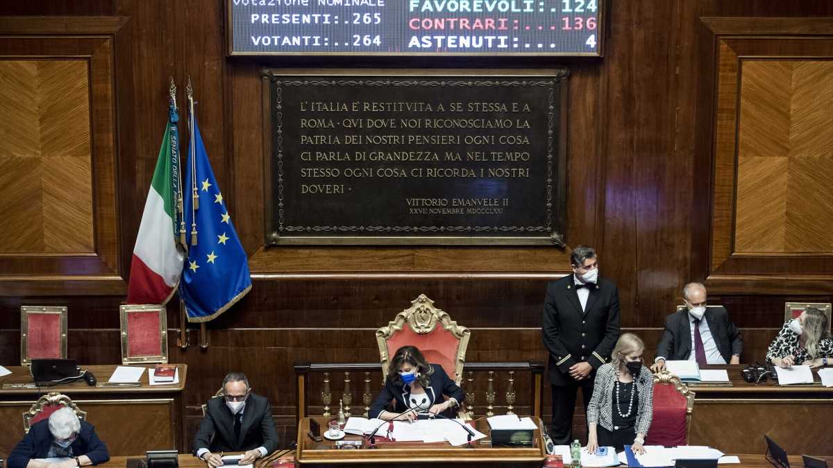 Immagine di Senato sfasciato: aumenti a pioggia per i dipendenti e niente concorsi. Casellati dice che non sapeva