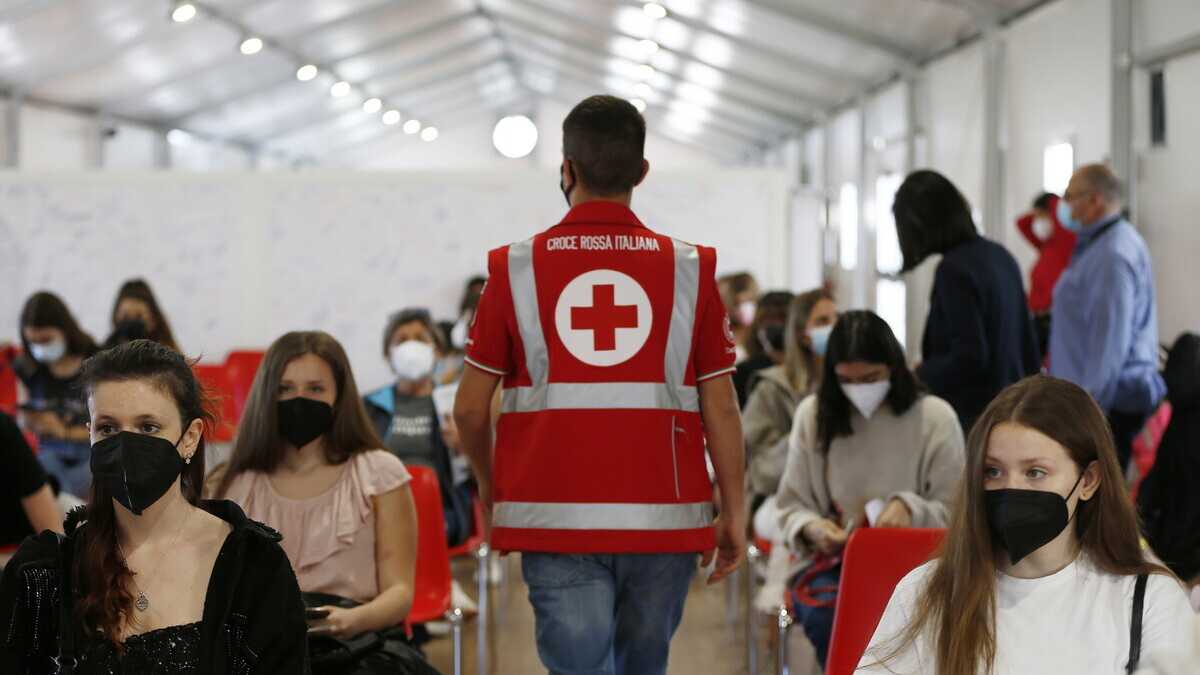 Immagine di "Solo i vaccini obbligatori possono salvare l'anno scolastico". Parla il capo dei presidi