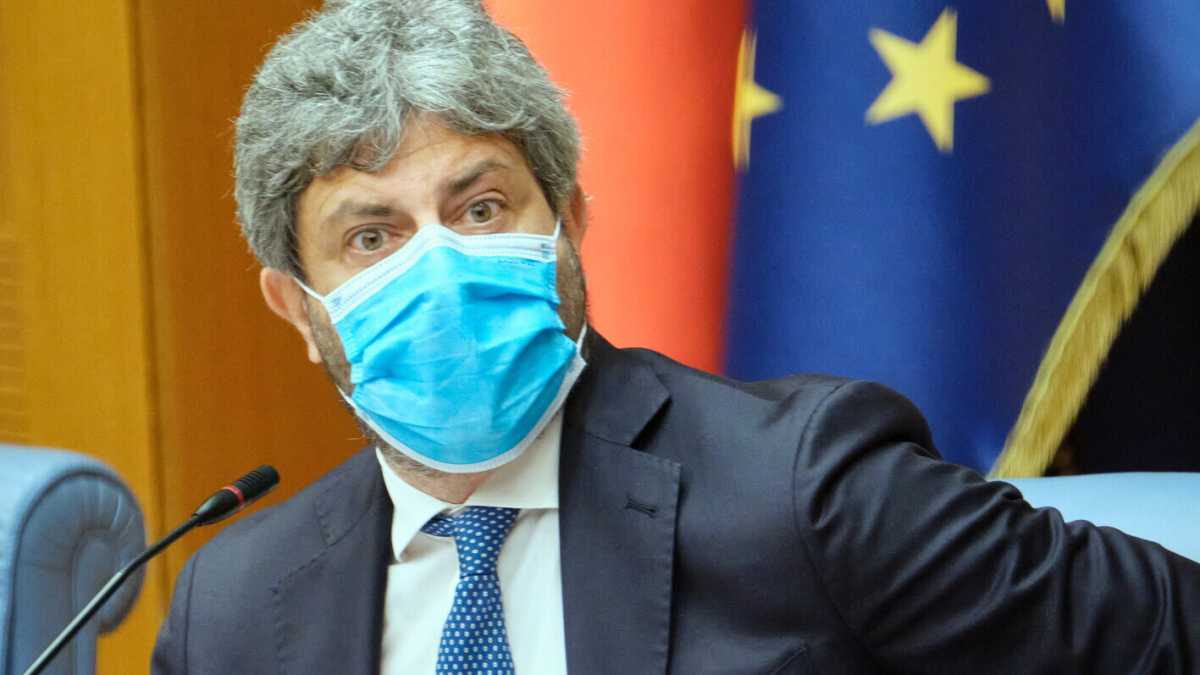 Immagine di L’insensato no di Fico al Green pass