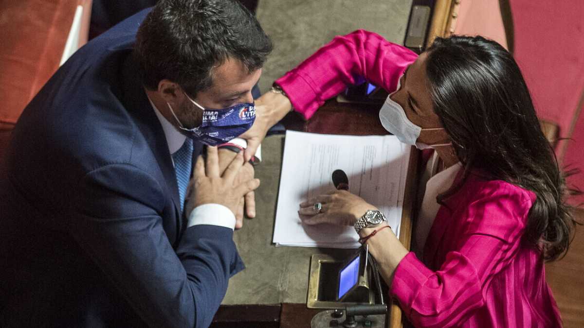Immagine di "Obbligare i professori a vaccinarsi per evitare la Dad". Parla Ronzulli
