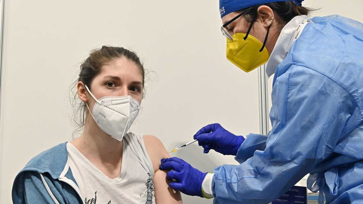 Immagine di Perché il tasso di trasmissione dei vaccinati non è affatto uguale a quello dei non vaccinati