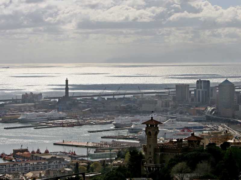 A 20 anni dal G8, Genova cerca disperatamente globalizzazione