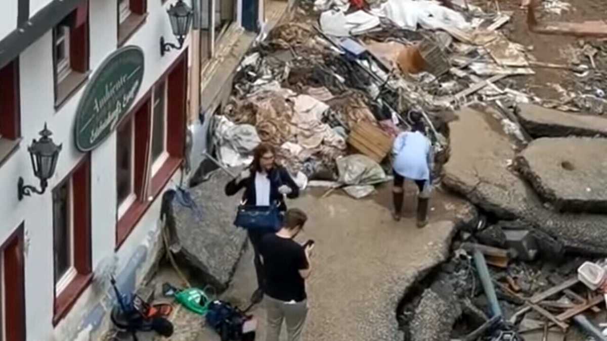 Immagine di Cospargersi di fango è nulla, rispetto agli stratagemmi del clickbait