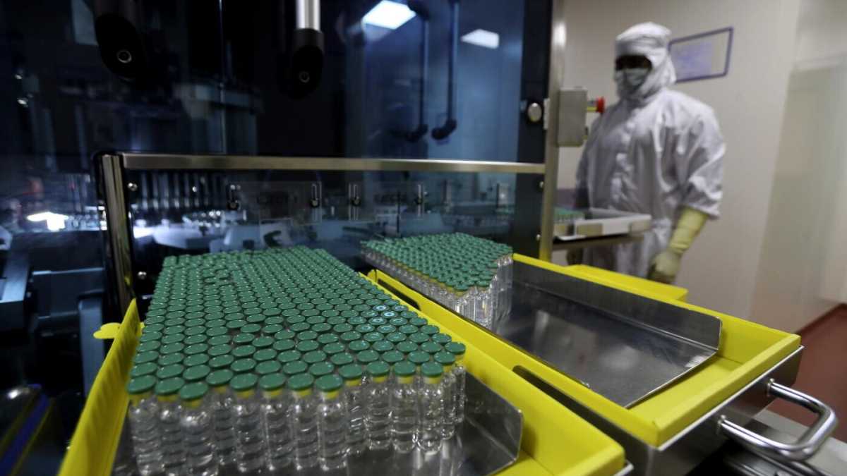 Immagine di "Vaxxers", due scienziate raccontano il laboratorio di Oxford