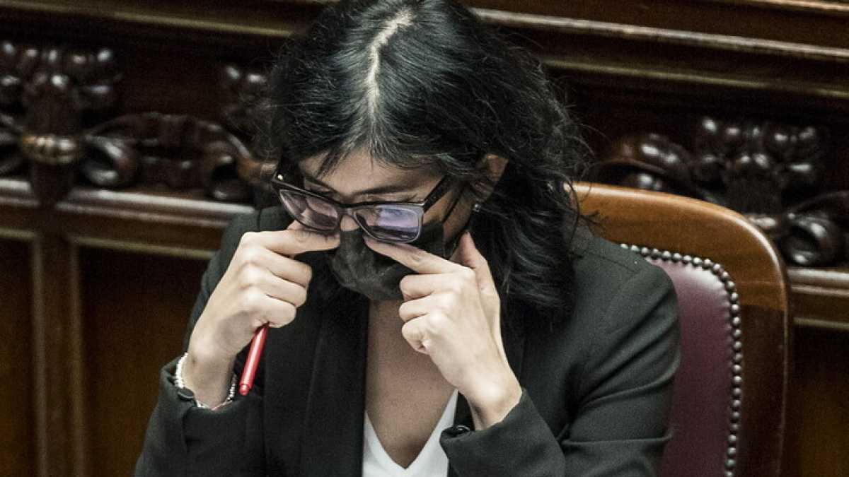Immagine di La Dadone minaccia le dimissioni ma nessuno se la fila
